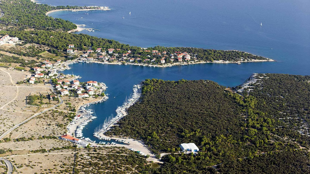 Aci_Marina_Simuni image Aci Marina Šimuni, english