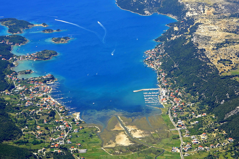 Aci_Marina_Supetarska_Draga image Aci Marina Supetarska draga, english