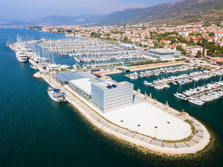 Marina_Kastela-K-Gomilica image Marina Kaštela - Kaštel Gomilica, english